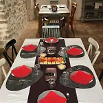 Chateau De La Garnison לינה וארוחת בוקר 3*