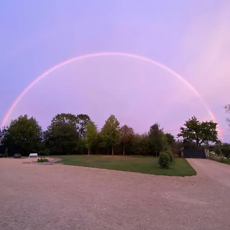 Chateau De La Garnison Nocleg ze śniadaniem 3*
