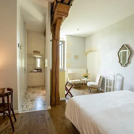 Nocleg ze śniadaniem Chateau De La Garnison 3*