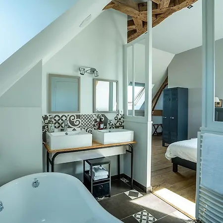 Chateau De La Garnison オルヴォー