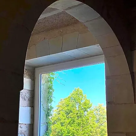 Chateau De La Garnison Bed & Breakfast Orvault