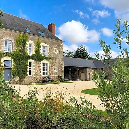 Bed & Breakfast Chateau De La Garnison Orvault