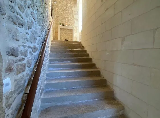 Bed and breakfast Chateau De La Garnison 3*