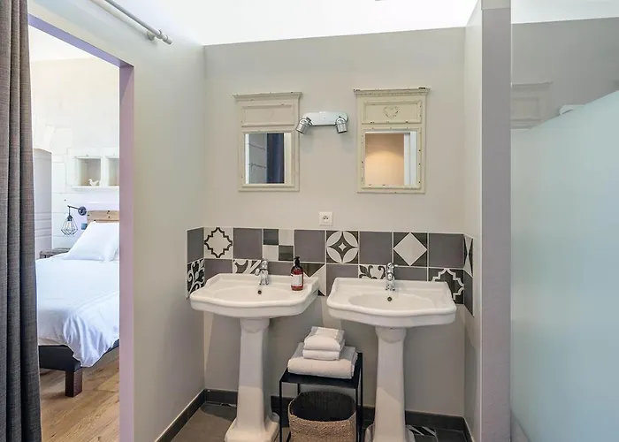 Château De La Garnison Couette-café Orvault